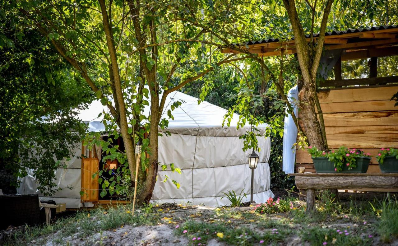 Villa Alfoeldi Jurta Ruzsa Exterior foto